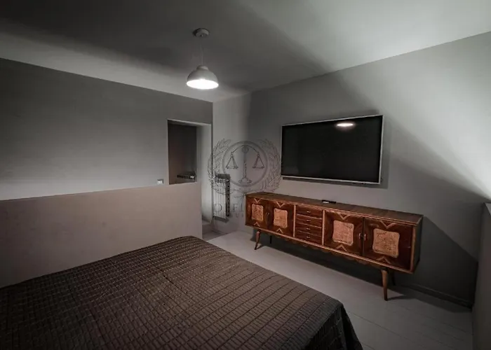 Officina Suites - Apartment , Navigli, Bocconi, Movida, Porta Ticinese